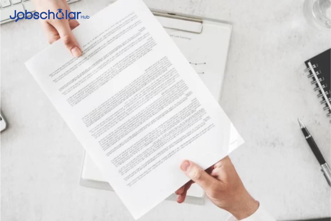 How to Write a Visa Invitation Letter For a UK Visa (With Sample)